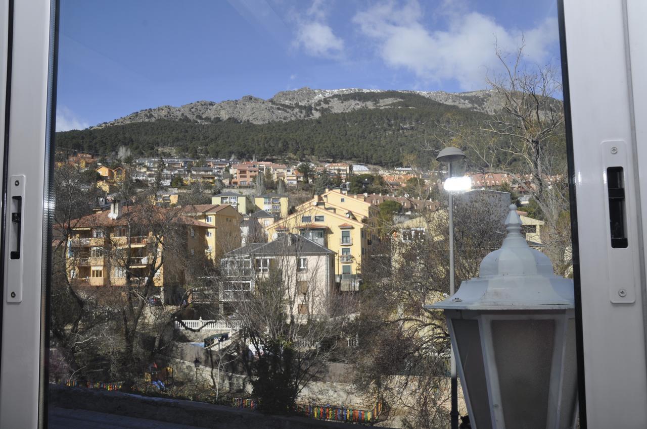 Hotel Tres Arcos San Lorenzo de El Escorial Eksteriør billede