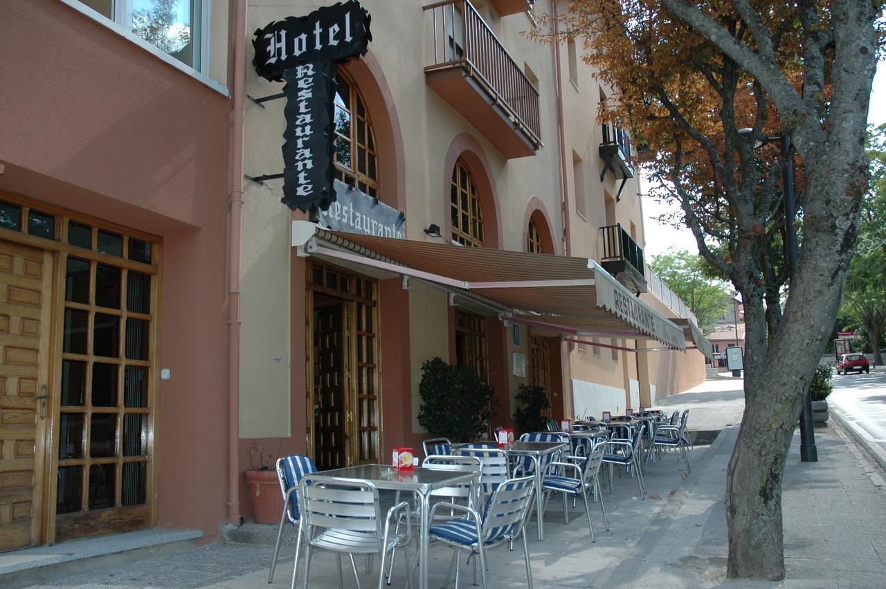 Hotel Tres Arcos San Lorenzo de El Escorial Eksteriør billede